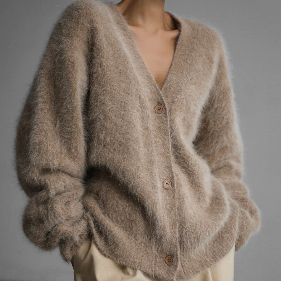 Gilet col V femme en maille douce taupe